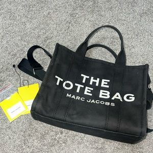 The tote bag by Marc Jacob’s